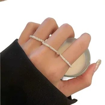 2022 Nové Prišiel Striebornej Farbe Sparkling Krúžok Jednoduchý Štýl Univerzálny Dekoratívny Kompaktný Ukazovák Krúžok Žien Módne Šperky