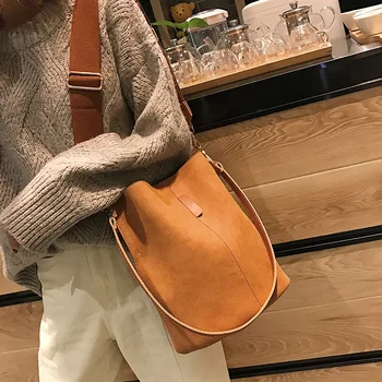 Dizajn značky luxusné dámske vedro PU taška cez rameno jediný ramenný veľkú kapacitu messenger širokopásmové žena solid farba kabelky