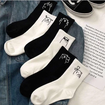 Kórejský Módne dámske Ponožky Vtipné, Biela a Čierna Cartoon Medveď Ponožky Kawaii Roztomilý Farbou Japonský Harajuku Trend Ponožky