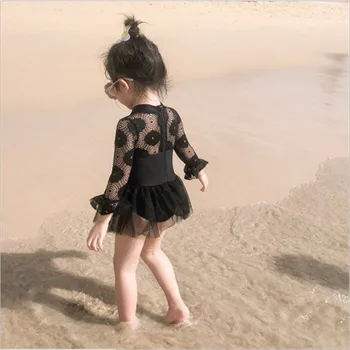 Letné Deti Girl Black opaľovací Krém s Dlhým Rukávom Čipky jednodielne Plavky Plážové Športy Čierne Kvety Plavky 3-6Y A205 Obrázok 2