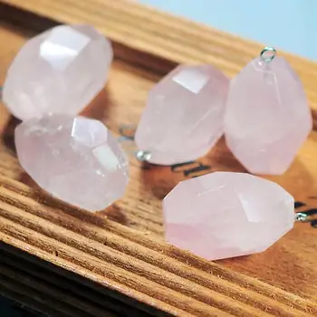 Prírodné Quartz Prívesky Rozhádzané Tvárou Crystal Materiál DIY Šperky